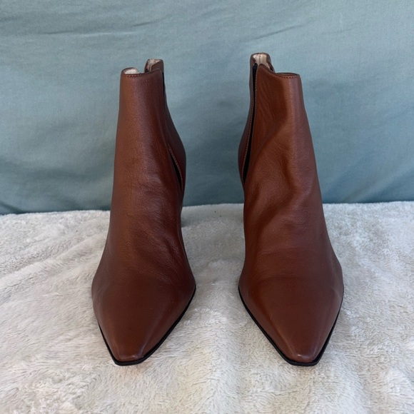 EUC Womens Amalfi By Rangoni Isole Brown Leather Chelsea Ankle Boots Size 13 - Picture 1 of 9